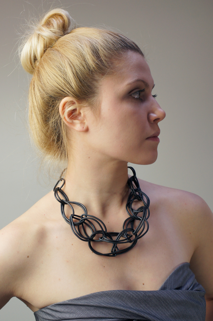 black chunky chain link necklace